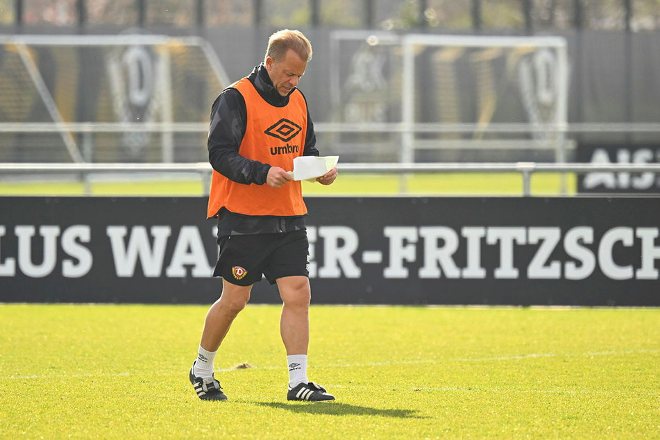 Coach Markus Anfang (49) sucht nach Lösungen raus aus Dynamos Ergebniskrise.
