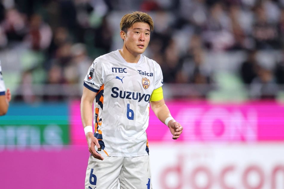 Zento Uno (22) wechselt aus Japan zu Borussia Mönchengladbach.