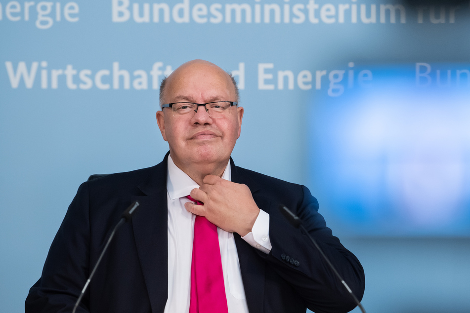 Bundeswirtschaftsminister Peter Altmaier (63, CDU) glaubt, dass es noch genug Menschen gebe, die sich bei einer Aufklärung über die Risiken einer möglicherweise tödlich verlaufenden Corona-Infektion und jene einer Impfung letztlich für die schützenden Spritzen entscheiden würden.
