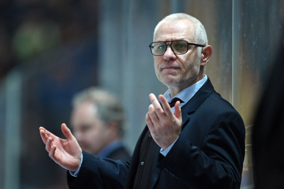 Die Kölner Haie haben sich von Cheftrainer Peter Draisaitl (53) getrennt.