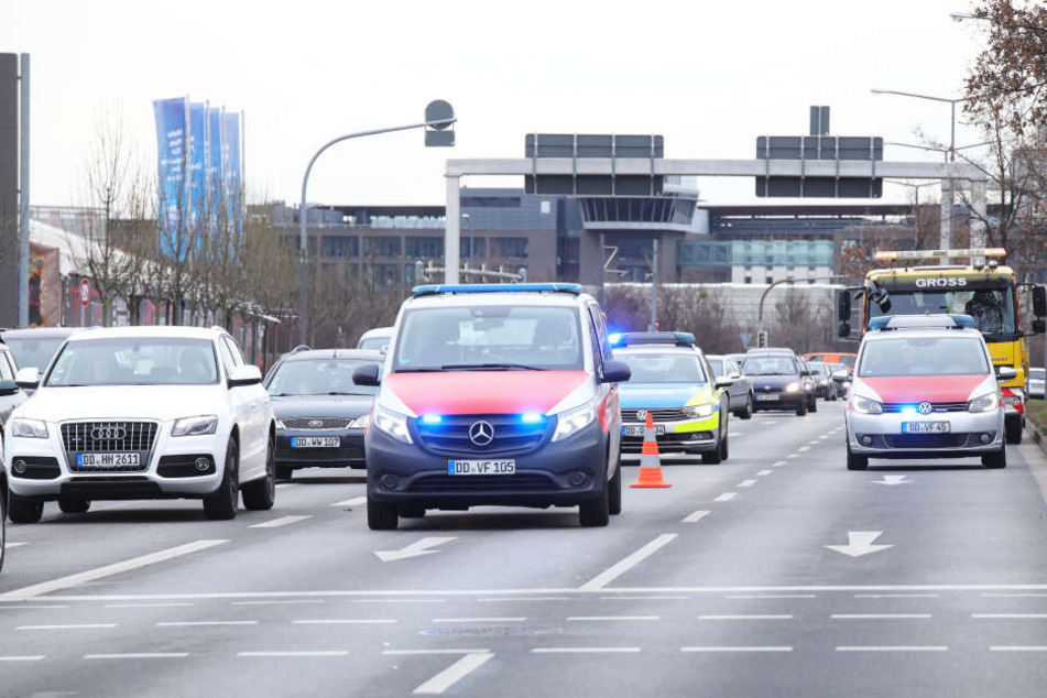 Die Kreuzung wurde teilweise gesperrt.