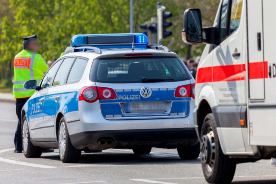 Der Rennradfahrer wurde in ein Krankenhaus gebracht, wo er später starb. (Symbolbild)