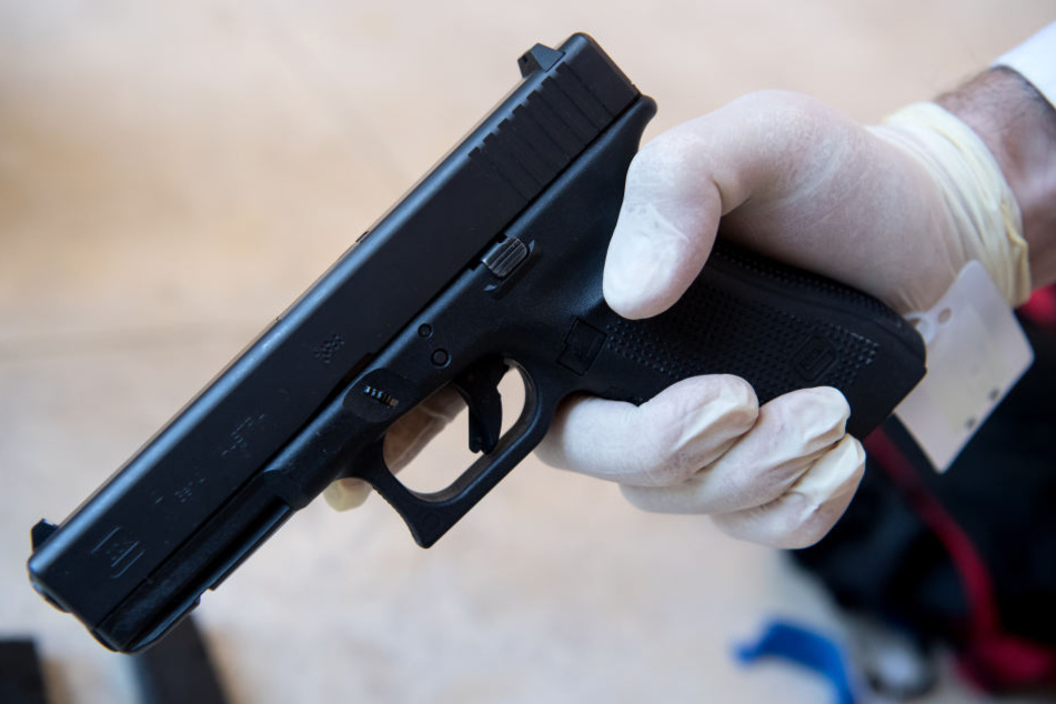 Die Tatwaffe vom Typ Glock 17 verkaufte Philipp K. an den Täter David S.