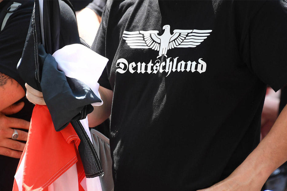 Unbekannte sollen in der Nacht zu Samstag rechtsradikale Parolen in der Goldsternstraße skandiert haben (Symbolbild).
