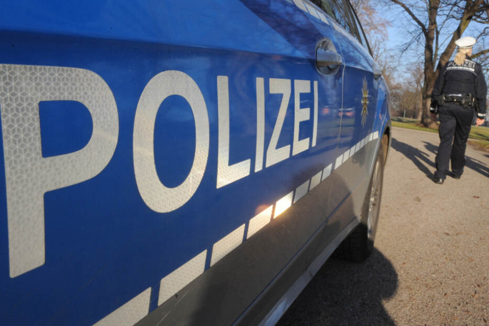 Gegen Montagmittag entdeckten die Einsatzkräfte die Leichen (Symbolfoto).