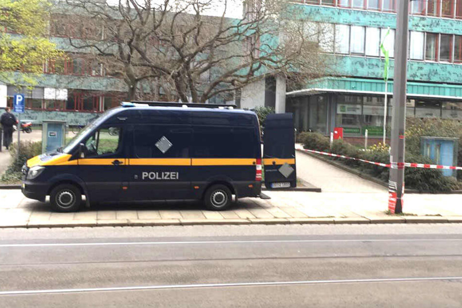 Polizei und LKA sind vor Ort.