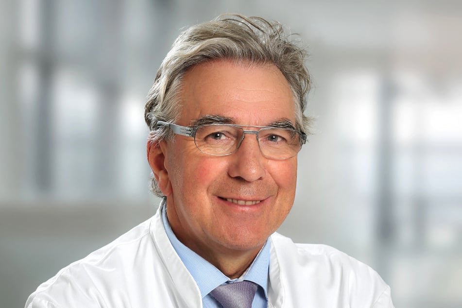 Prof. Dr. med. Michael Untch ist Chefarzt der Gynäkologie und Geburtshilfe im Helios Klinikum Berlin-Buch.