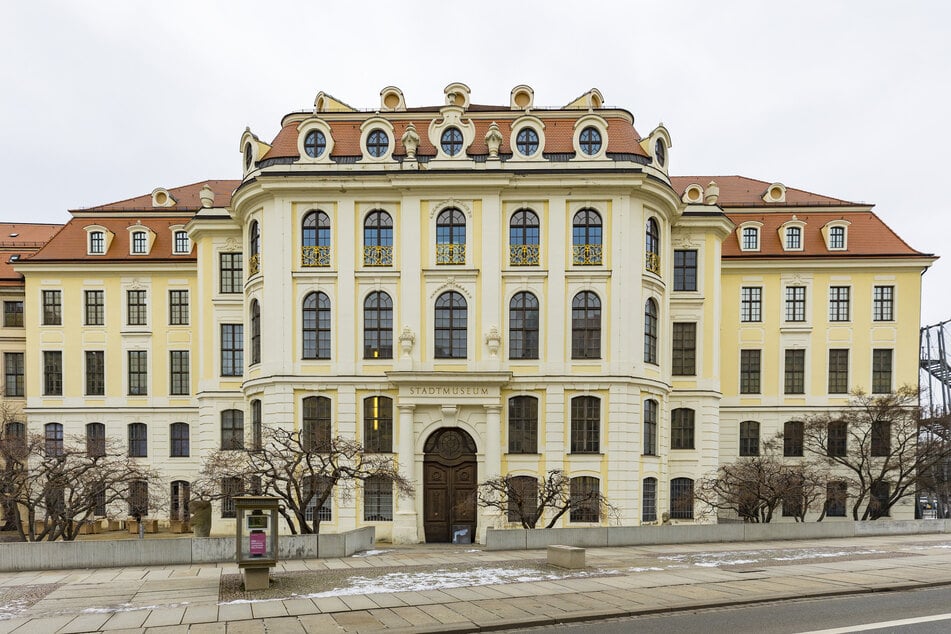 Gedenken: Am Vorplatz des Landhauses an der Wilsdruffer Straße könnte ein Gedenk-Ort eingerichtet werden.