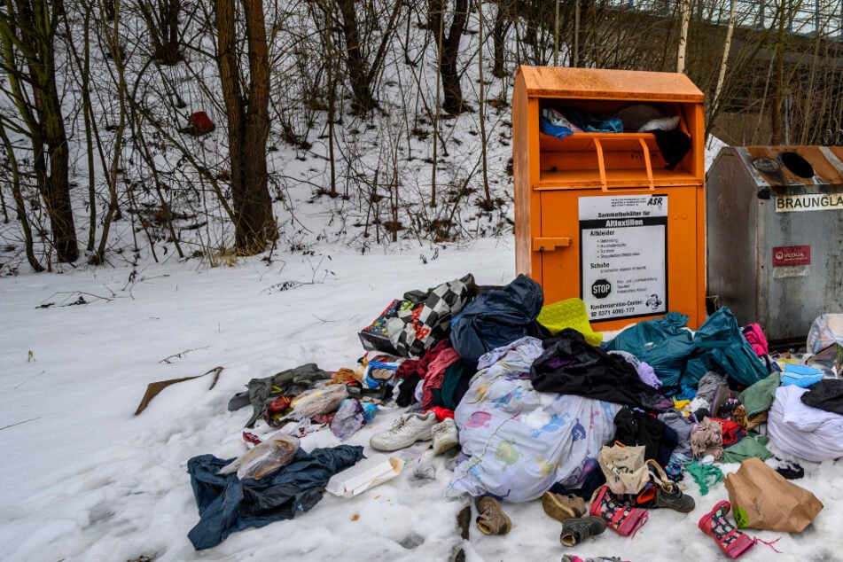 Chemnitz: Altkleider-Notstand in Chemnitz: Letzter gewerblicher Sammler gibt auf