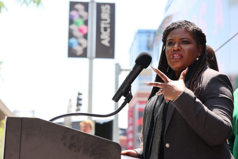 Cori Bush introduces groundbreaking reparations resolution in US House
