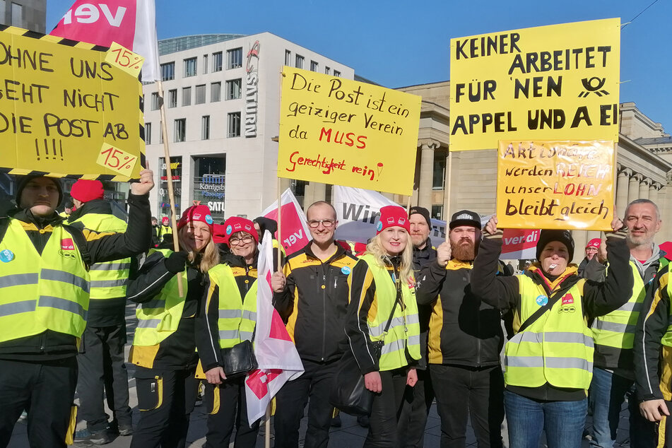 Warnstreiks bei der Post gehen weiter! Mitarbeiter demonstrieren in Stuttgart