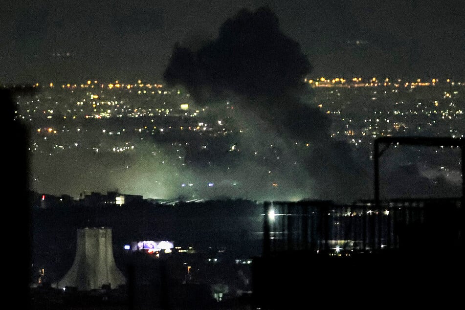 Die Angriffe auf Teheran gehen weiter.