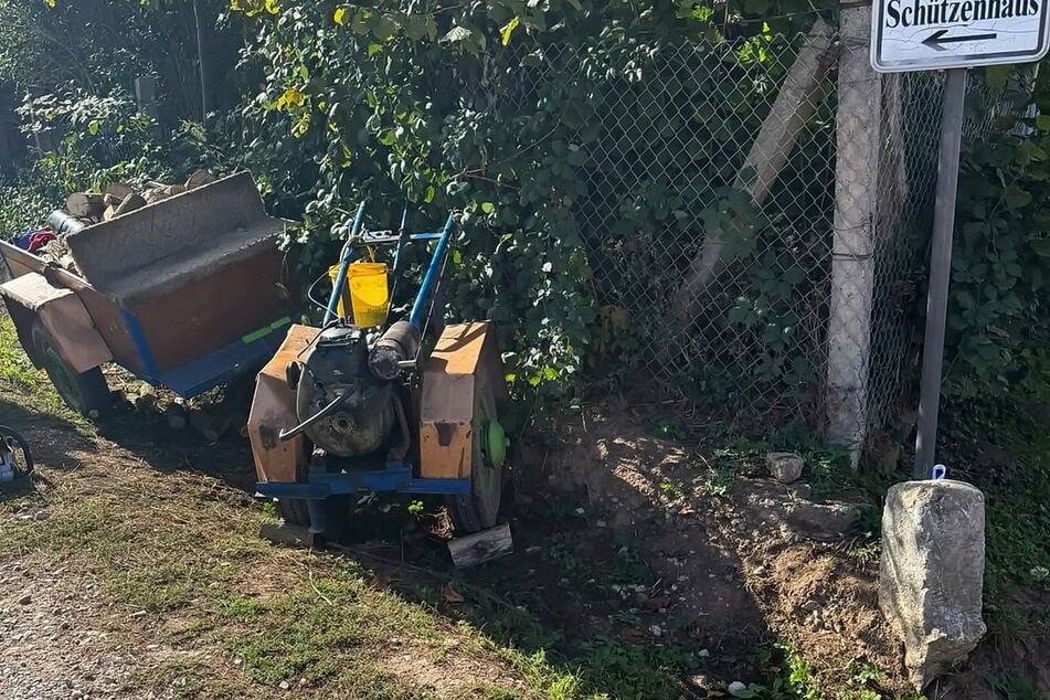 Der 73-Jährige wurde unter dem Gespann eingeklemmt.