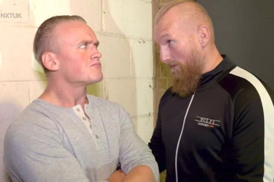 Duell im Ring: Ilja Dragunov (26, l.) tritt gegen seinen früherer Meister Wolfe an.