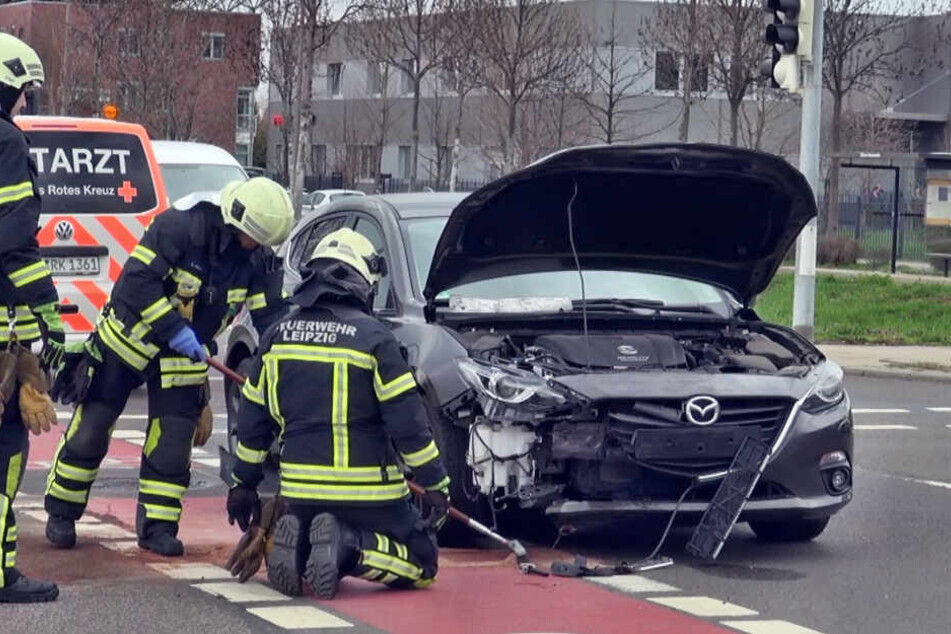 Auch an de Mazda entstand erheblicher Schaden.