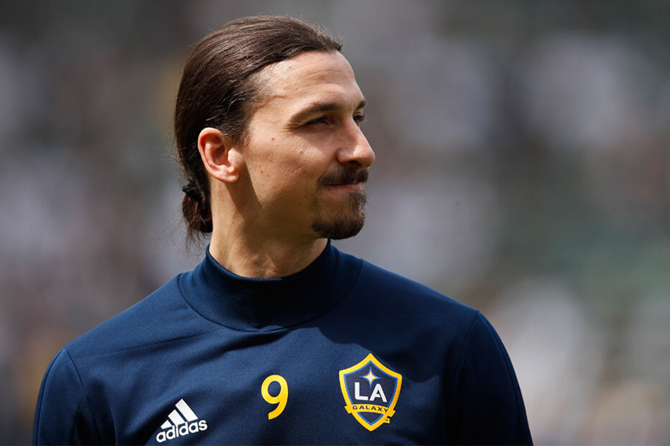 Majestätsbeleidigung? Zlatan Ibrahimovic (38) bekommt für seine goldene Fußball-Karriere "nur" eine bronzene Statue.