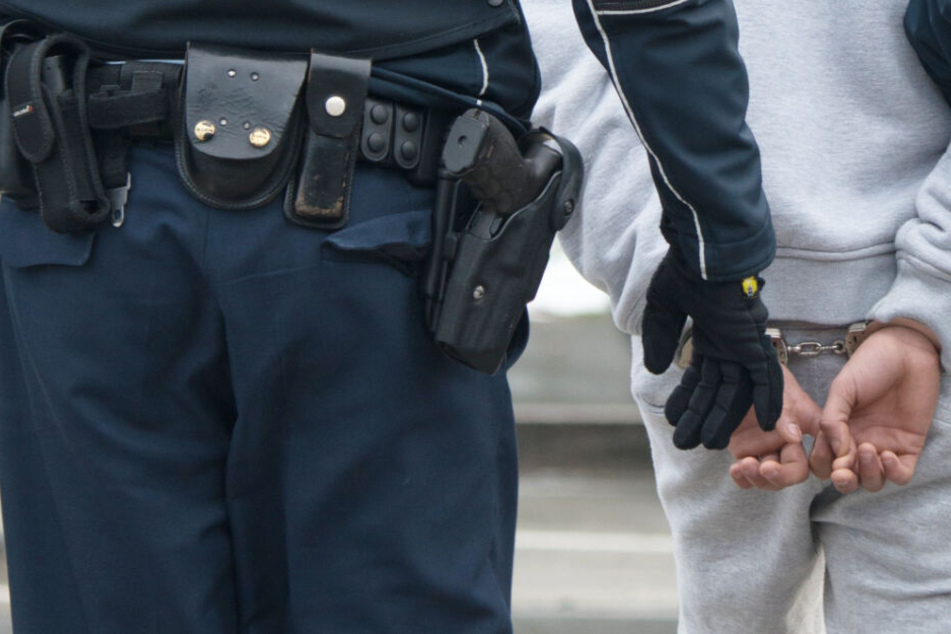 Die Polizei konnte einen 33 Jahre alten Tatverdächtigen festnehmen. (Symbolbild)