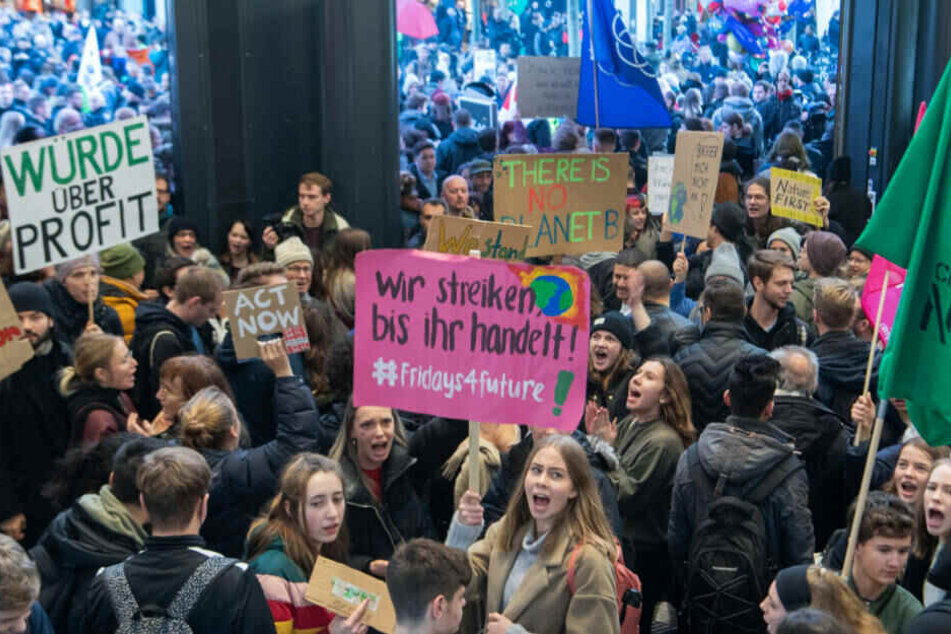 Auch im Einkaufszentrum MyZeil gab es kein Durchkommen mehr.