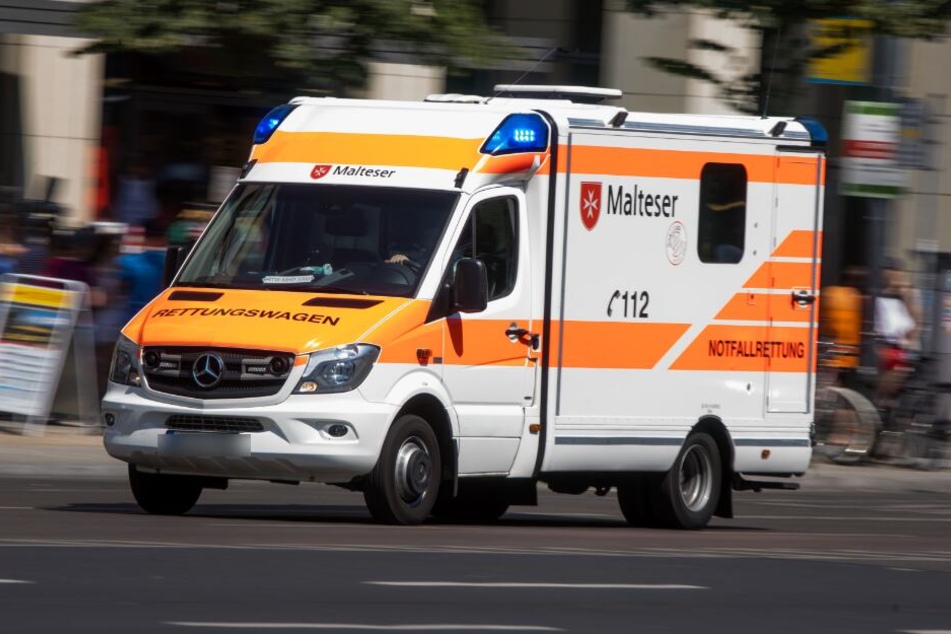 Die Rettungskräfte konnten dem Fahrer nicht mehr helfen. (Symbolbild)