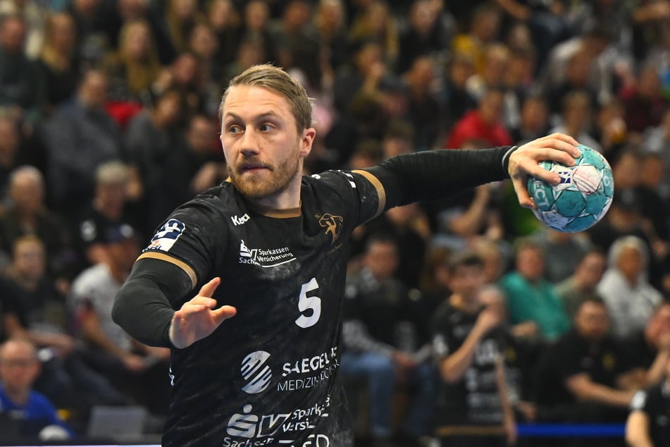 Für die Dresdner warf der Rechtsaußen satte 874 Tore in der 2. Handball-Bundesliga.