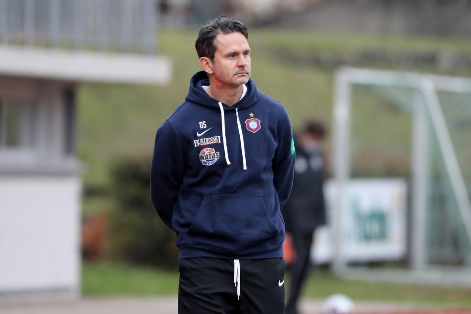 Aue-Coach Dirk Schuster wird am Sonntag gegen Darmstadt wohl Florian Krüger in den Sturm schicken.