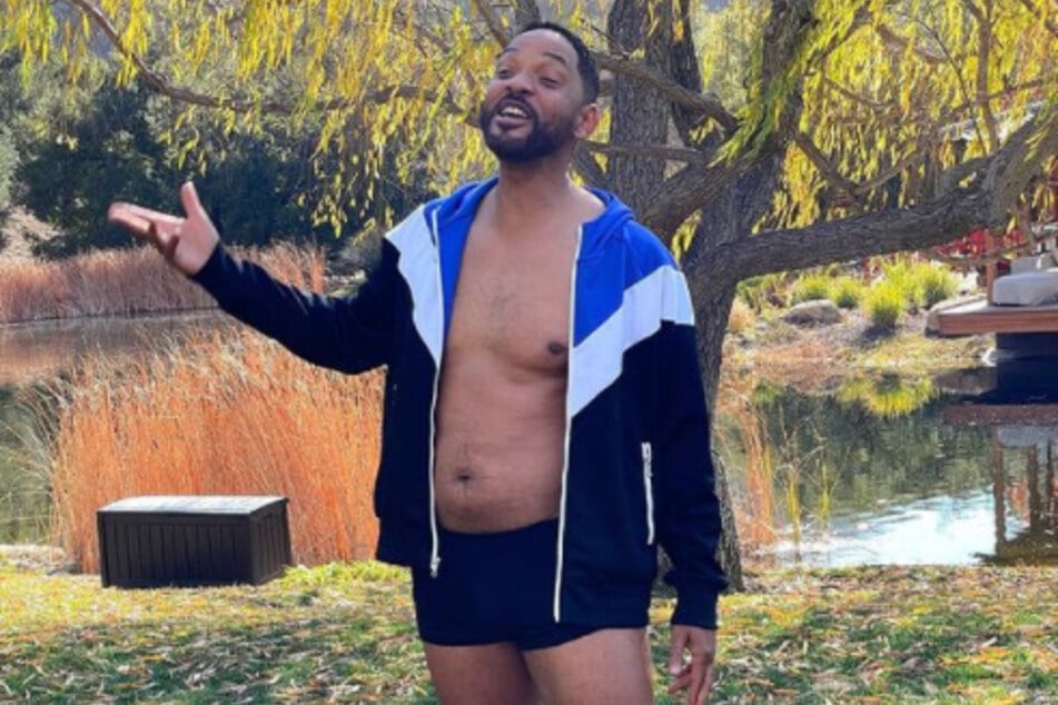Will Smith showed off his weight gain in a new Instagram photo.