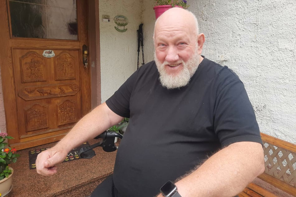 Hat den Schlossherren seit Jahren nicht mehr gesehen: Eckhard Hissung (71), der alte Schäfermeister auf der Last.