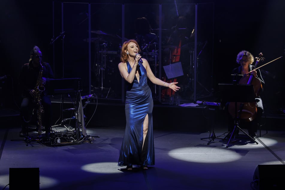 Mit ihren Jubiläumskonzerten (hier bei ihrem ersten am Montag in Hamburg) will Willemijn Verkaik ihren Fans etwas zurückgeben: "Die Fans haben mich von Anfang an begleitet. Wenn sie nicht gewesen wären, hätte ich oft vor einem leeren Saal gestanden."