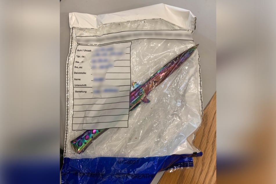 Mit diesem Messer stach Tony B. auf sein Opfer ein.