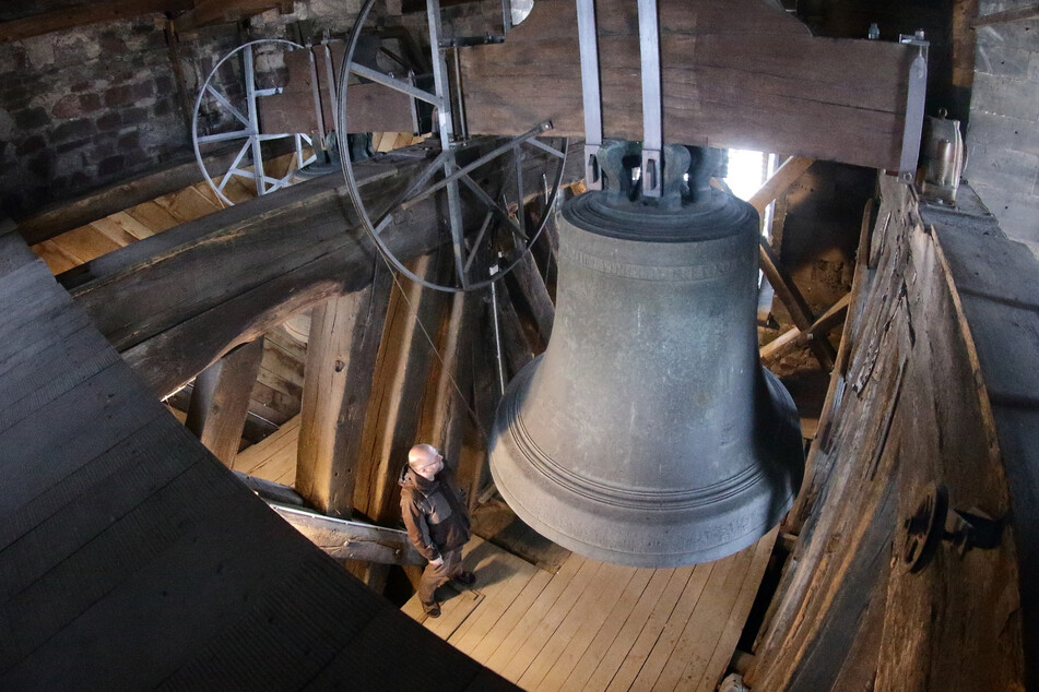 Die Glocke im Magdeburg Dom ist bereits über 300 Jahre alt, nun soll eine neue her.