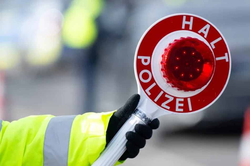 Auf Koks am Steuer: Verfolgungsjagd endet mit Unfall in der Börde