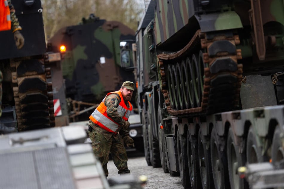 "Defender Europe 20" nimmt Fahrt auf: US-Armee verlädt Panzer in deutschem Hafen