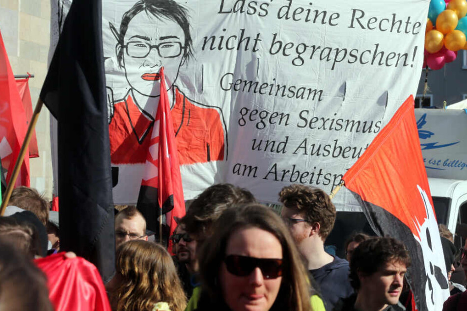 Überall auf der Welt gehen Frauen an diesem Freitag für Gleichberechtigung auf die Straße. (Archivbild)