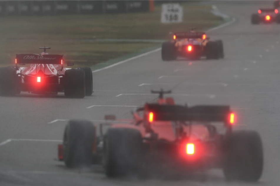 Der Formel-1-Wahnsinn von hinten.