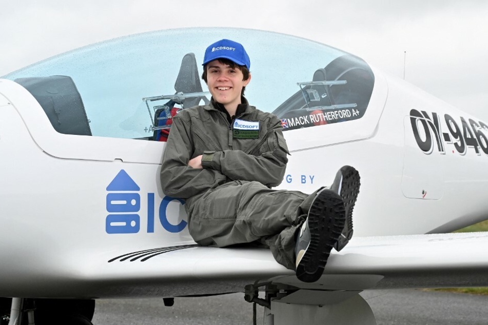 Weltrekord-Versuch! Teenager fliegt als jüngster Mensch allein um die Welt