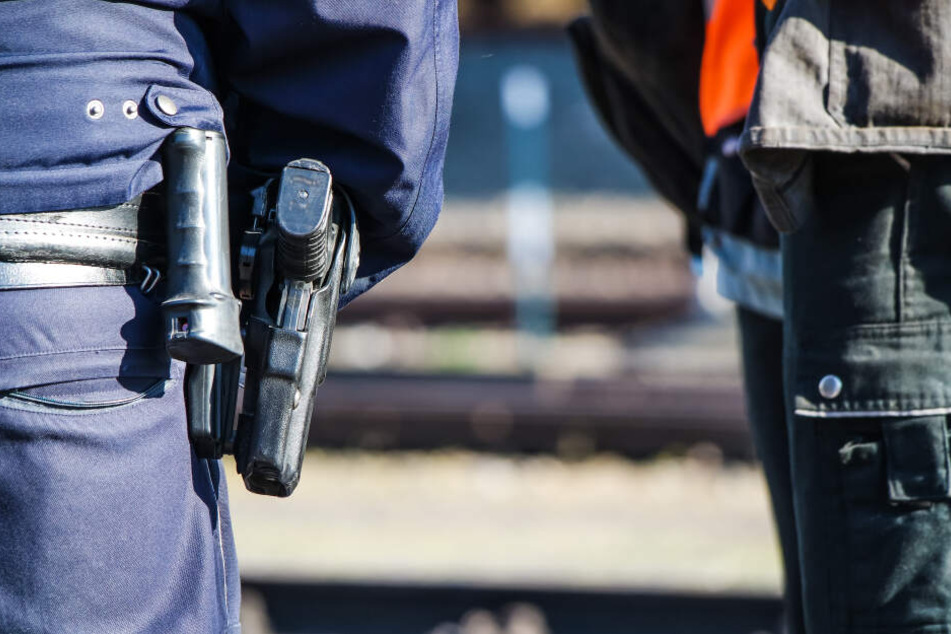 Schlägerei endet im Gleis: 19-Jähriger krankenhausreif geprügelt