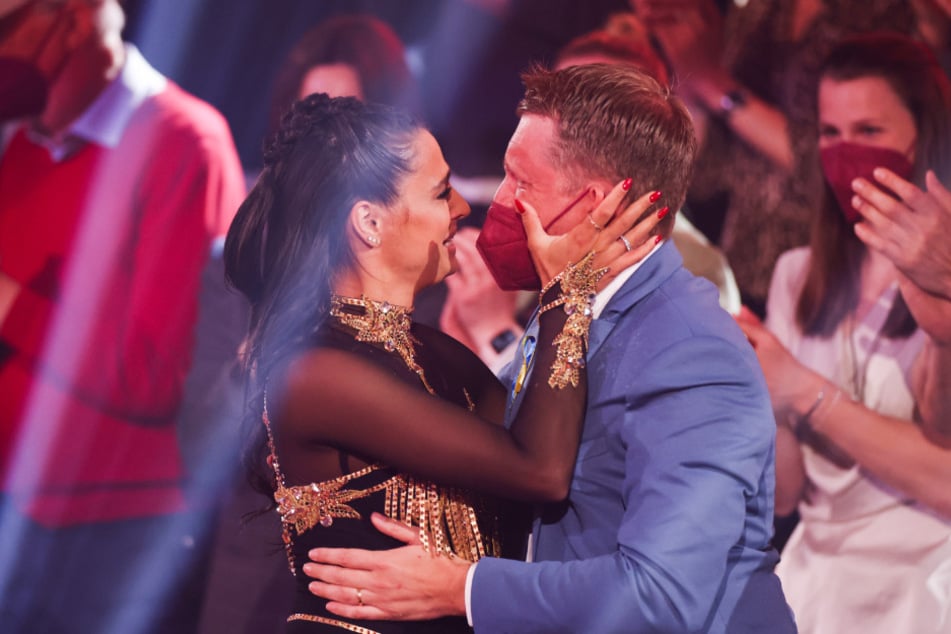 Ein Bild aus vergangenen Tagen: Oliver Pocher (heute 48) unterstützte Ex-Frau Amira Aly (heute 33) bei deren Teilnahme bei "Let's Dance" im Studio. (Archivfoto)