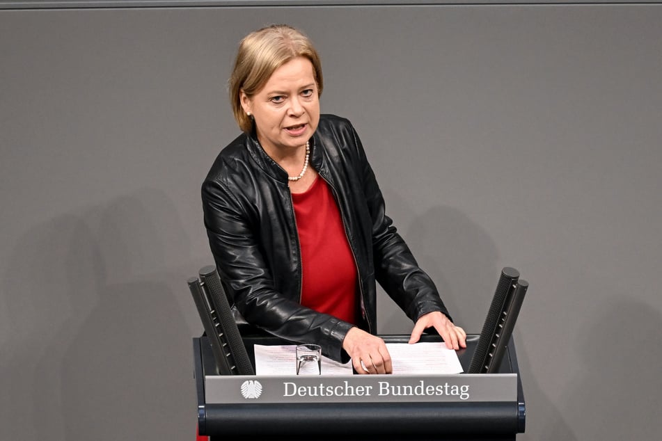 Die Linken-Abgeordnete Gesine Lötzsch (61) hielt die beste Bundestagsrede 2022.