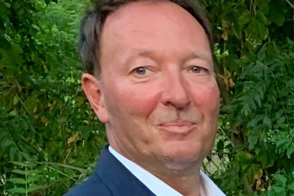 Georado-Vorsitzender Jens Jähnig zollt den technischen und handwerklichen Leistungen der Schrott-Künstler großen Respekt.