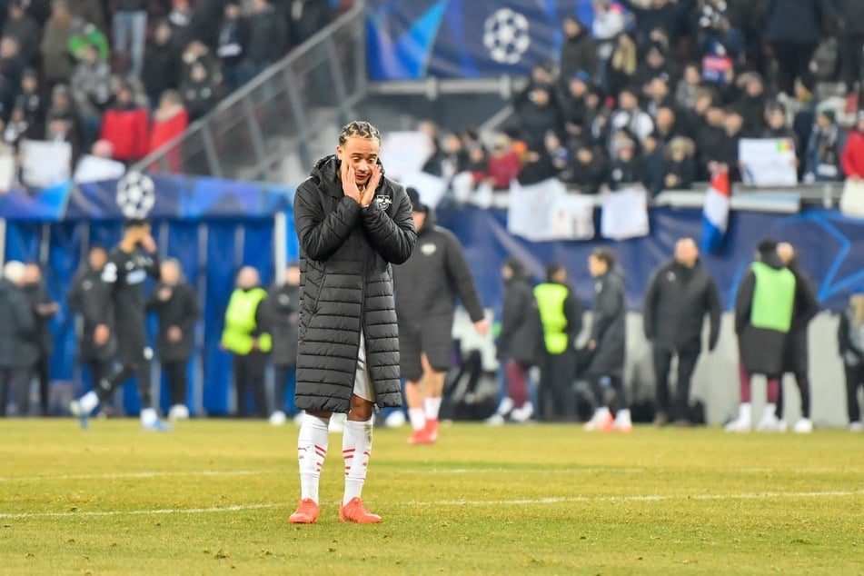 Ob sich Xavi Simons (21) in diesem Moment noch einmal ganz genau überlegt hat, bei welcher Mannschaft er da gerade verlängert hat?