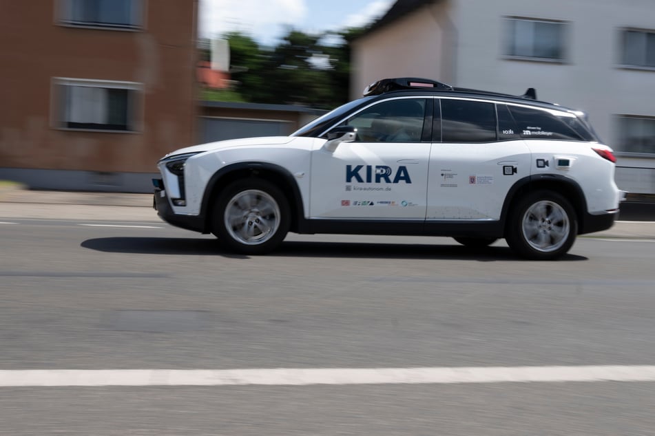 Auch in Darmstadt kann man sich zukünftig von selbstfahrenden Autos von A nach B bringen lassen.