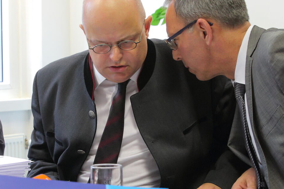 Prof. Elicker (links) und Urban im Gespräch.
