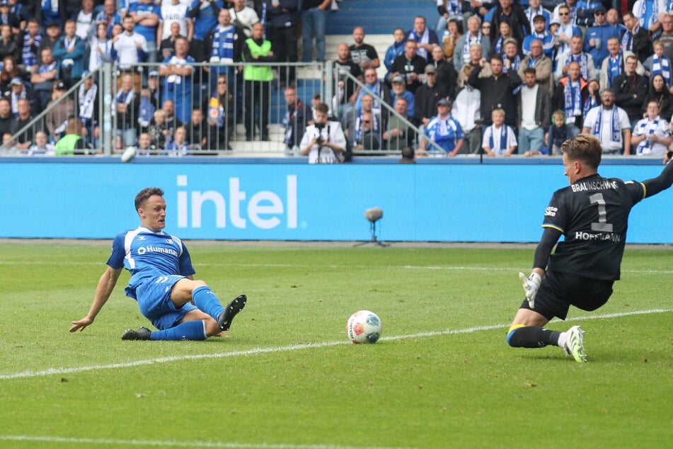 Zum Auftakt gegen Braunschweig blieb Martijn Kaars (l.) noch glücklos. Aber er weiß, wo das Tor steht.