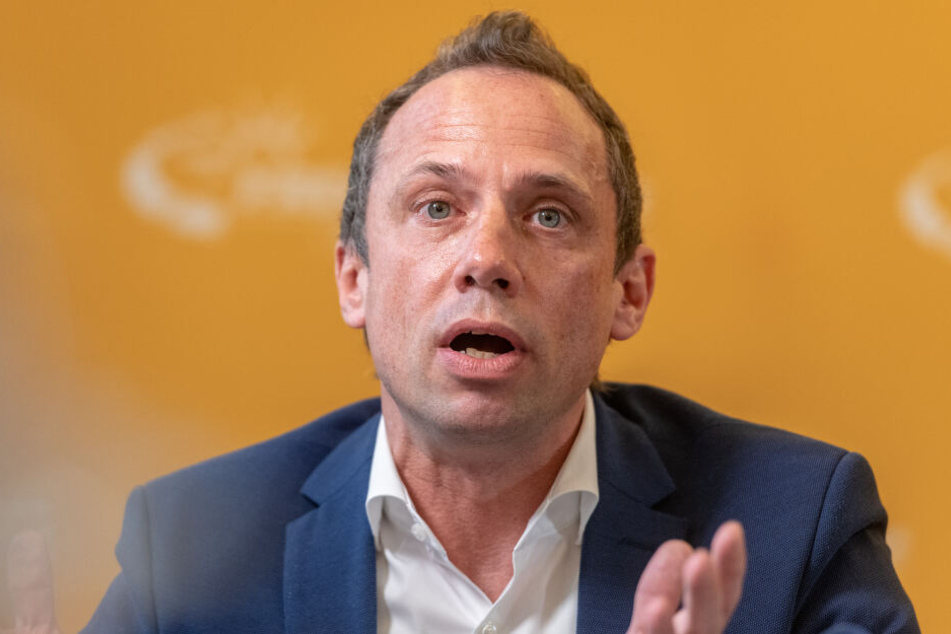 Thorsten Glauber (Freie Wähler), Umweltminister in Bayern, will sich mit den Schülern zusammen setzten.