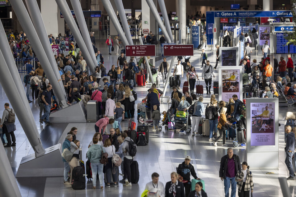 In den bevorstehenden Osterferien werden rund 880.000 Passagiere am Düsseldorfer Flughafen erwartet.