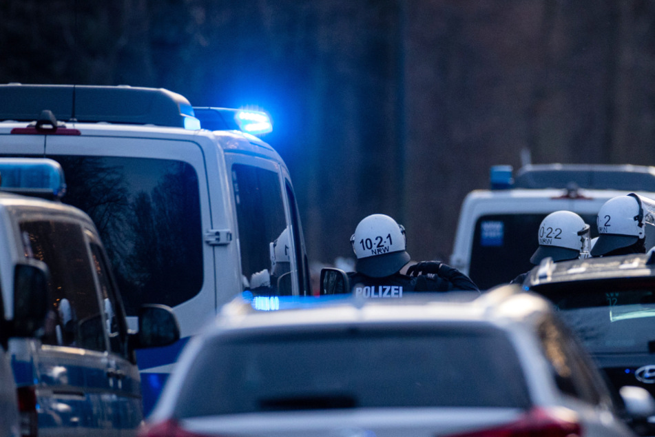 Schon am vergangenen Spieltag gegen Bayer 04 Leverkusen war die Polizei rund um das RheinEnergieSTADION in höchster Alarmbereitschaft.