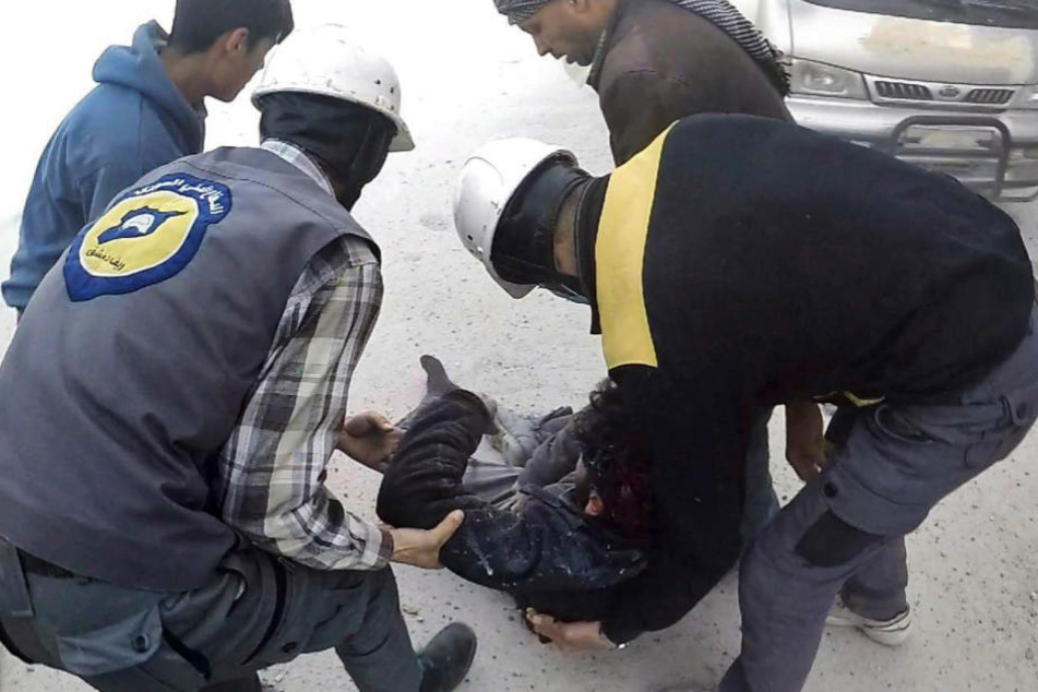 Zahlreiche Katastrophenhelfer der Weißhelme waren aus Syrien gebracht worden. (Archivfoto)