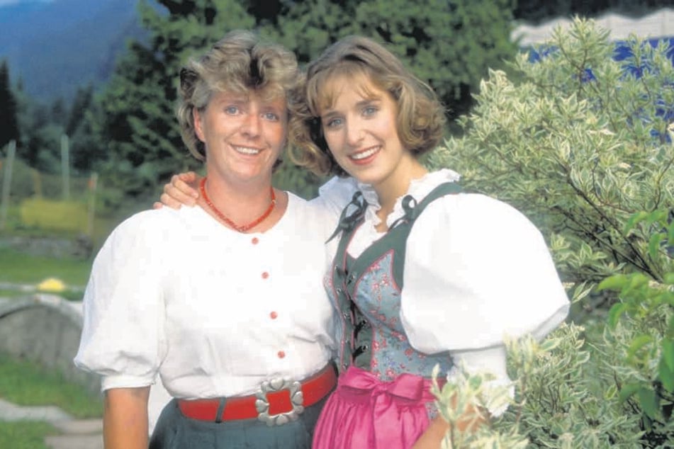 Dieses alte Foto zeigt Stefanie mit Mama Elisabeth.