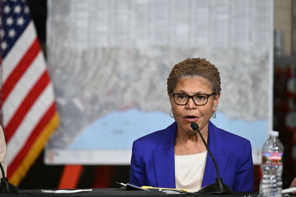 Los Angeles Mayor Karen Bass speaks during a fire emergency briefing at Station 69 in Pacific Palisades, a neighborhood of Los Angeles, California, on January 24, 2025.