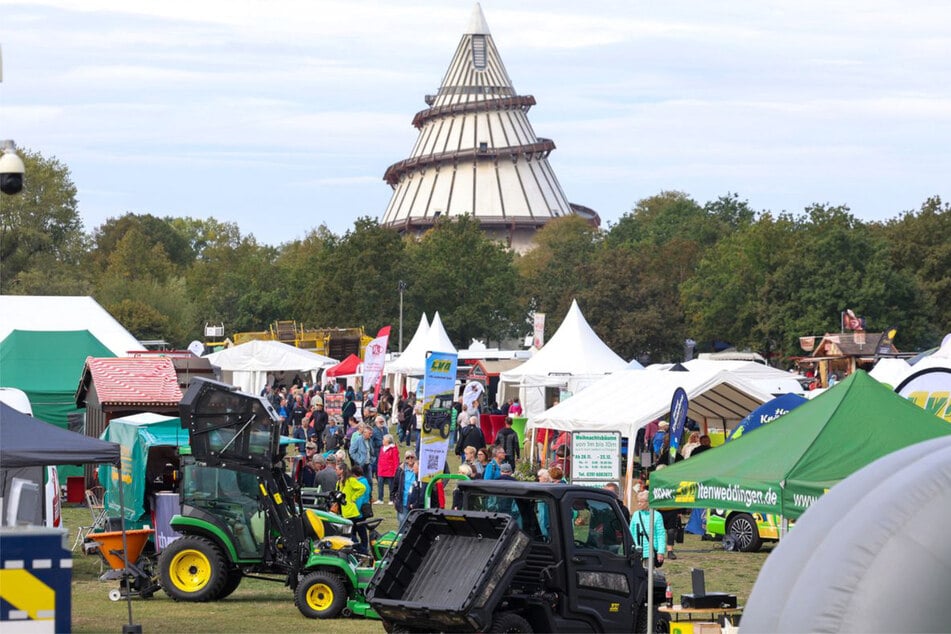 Landwirtschaft, Technik und Genuss: Erntedankfest lockt 26.000 Besucher nach Magdeburg